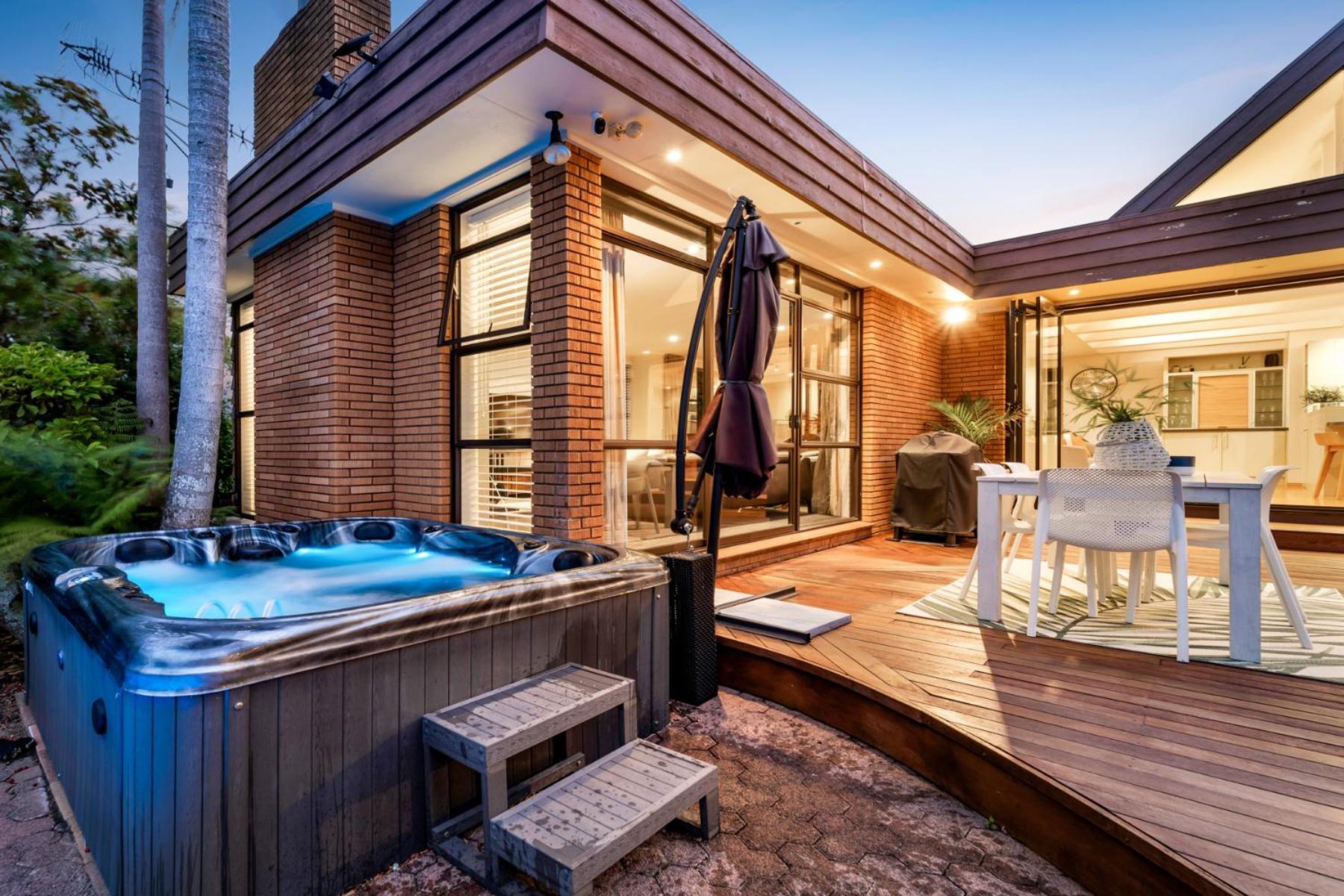 Entire House With Pool, Spa Auckland Eksteriør billede